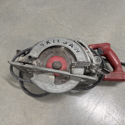 SKILSAW 7-1/4" Circular Saw (for parts or repair)