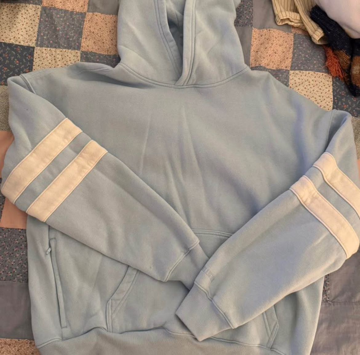 Hollister Co. Women's Blue Hoodie Size M
