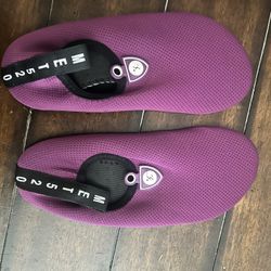 Water Shoes - Women Size 7
