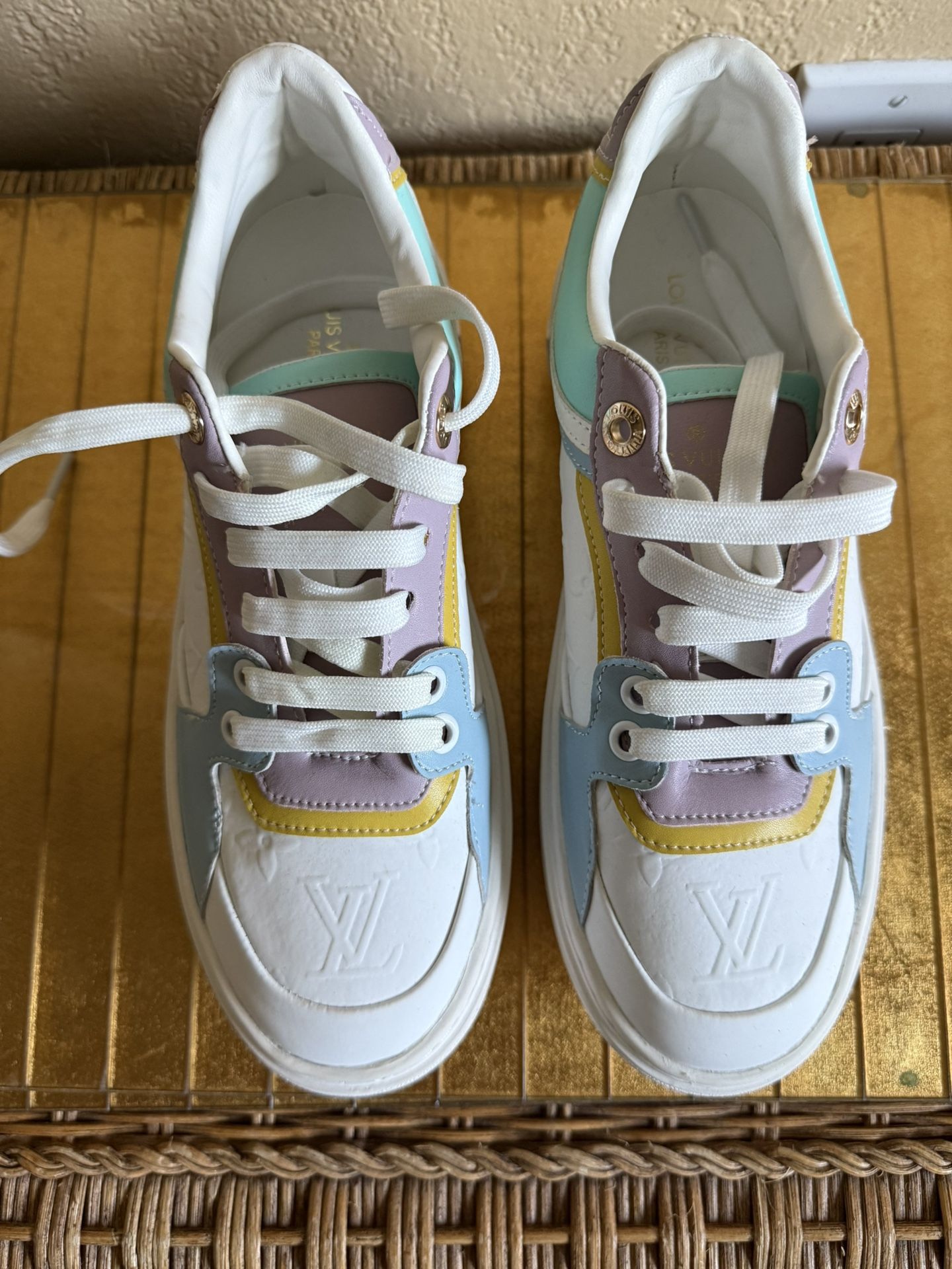 Nib Louis Vuitton sneaker, tennis shoe running sport women’s