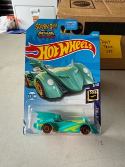 Hot wheels scooby-doo bat mobile