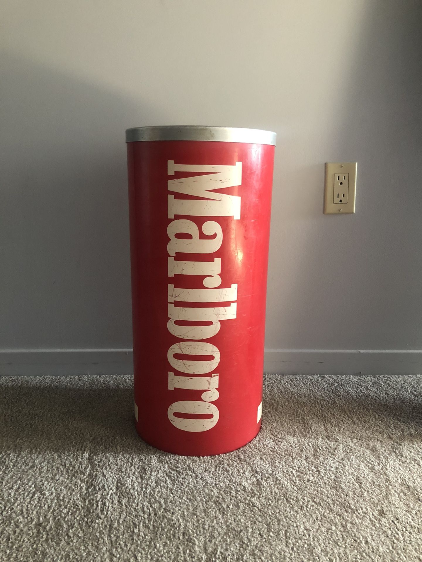 Marlboro Ash Tray