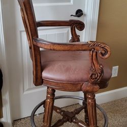 5 Swivel Stylish, Elegant Bar Stools 