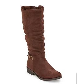Brown boots