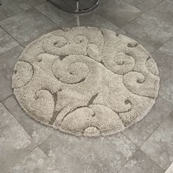 4’ Round Rug Clean Home