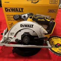 Brand New 2025 Dewalt 20V MAX Cordless Brushless 6-1/2 in. Sidewinder Style Circular Saw