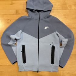 Nike light blue tech fleece zipup hoodie