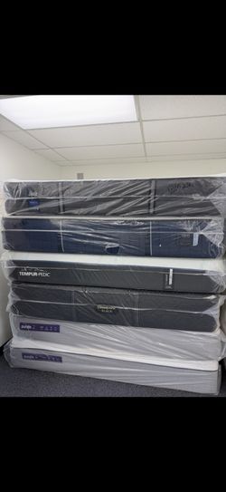 Purple!! Tempur-Pedic!! Beautyrest Black!! Overstock Sale!!