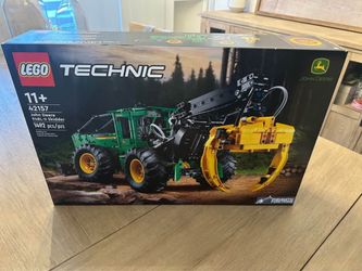 Lego John Deere Skidder 42157