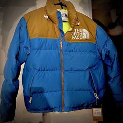NWT The North Face Retro 92 Nuptse Hooded Jacket (Men’s Size Large)