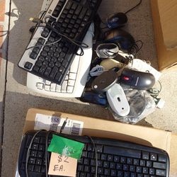 USB PS/2 Assorted Keyboards And Computer Mice Led
