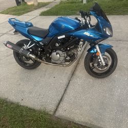 Suzuki SV 650S
