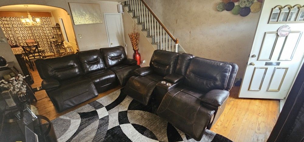 Reclining Sofas & Loveseat