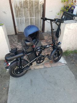 New Conditions All works 100% electric Bike Ebike 28mph 40miles range. New inner tube s. Come with charger. Helmet & keys. Can be delivered. Trade up