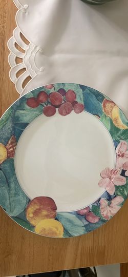 Mikasa dinner plate