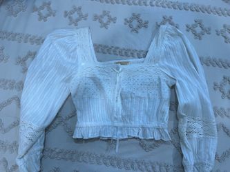 White lace long sleeve