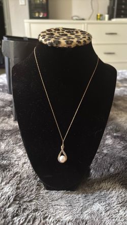 14k gold pearl necklace
