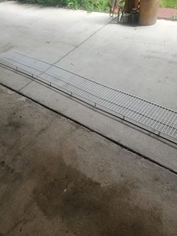 Shelf/rack 9 1/2 ' Free