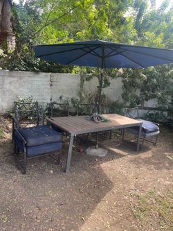 Brown Jordan chairs crate and barrel table !