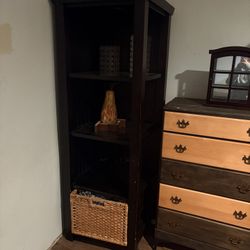 End Table Type Of Thing 