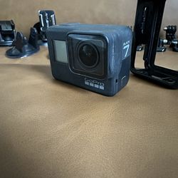 GoPro HERO7 Black + GoPro HERO4 Session