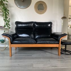 Vintage Mid-Century Modern Loveseat — Dreipunkt International “Scala”