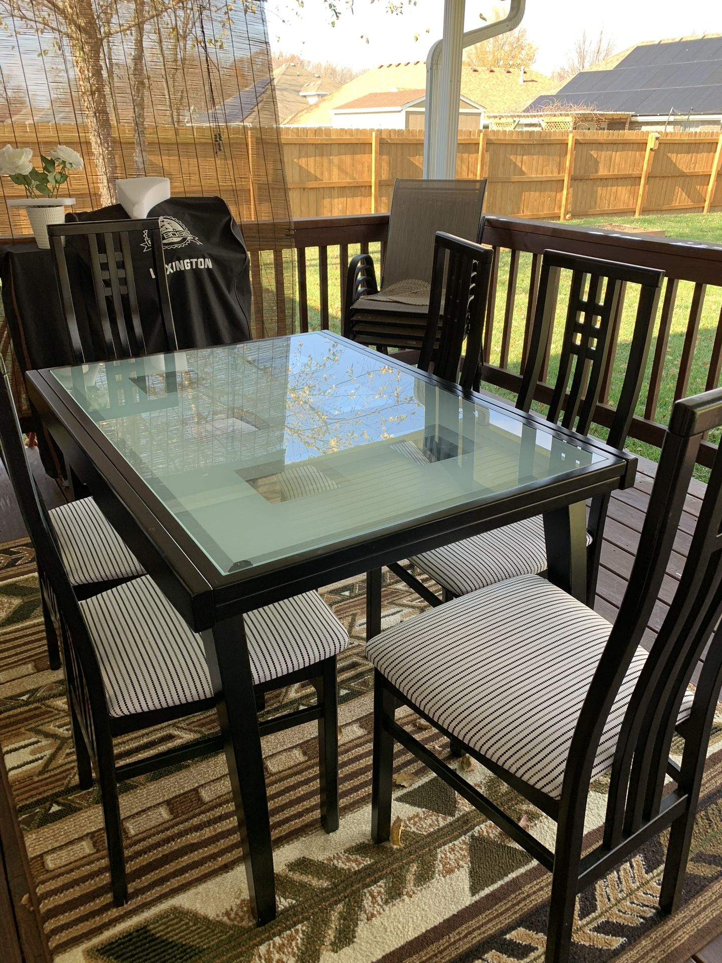 Glass Extendable Table With 6 Chairs