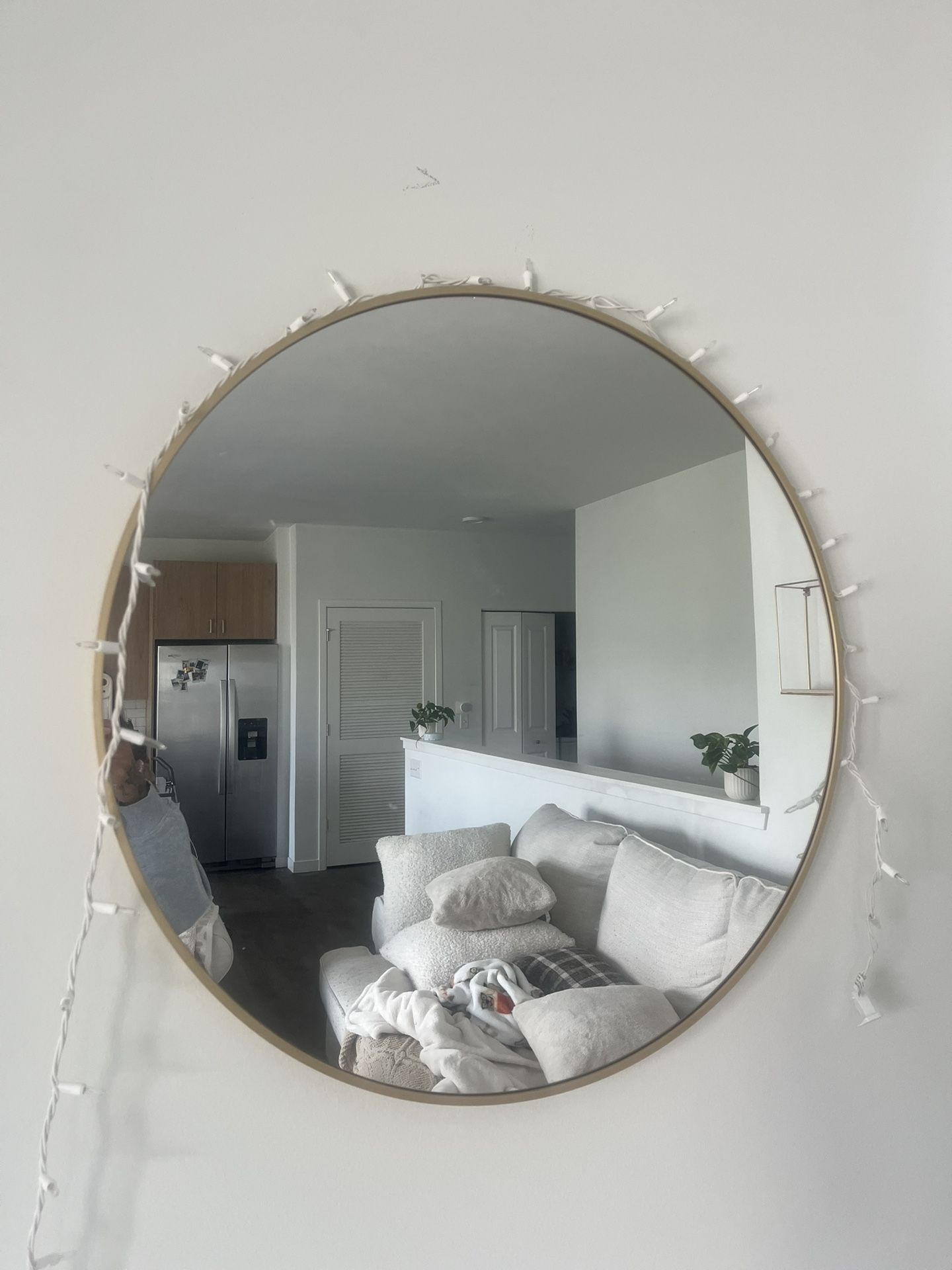 GOLD MIRROR