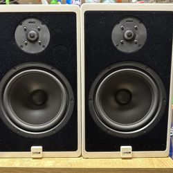 Canton Stereo Speakers
