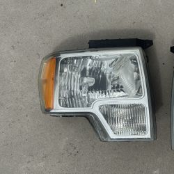 2009-2014 Ford F150 Headlight