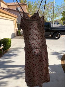 Rose white dress small very good conditions