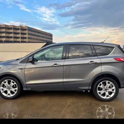 2013 Ford Escape Clean Inside Out Blue Title 
