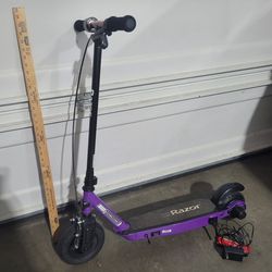 Razor Black Label E100 Electric Scooter for Kids Age 8 and Up


