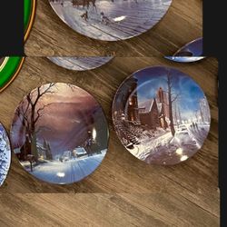 (90’s) Christmas plates.