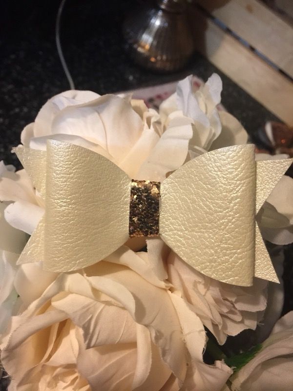 Hair bows