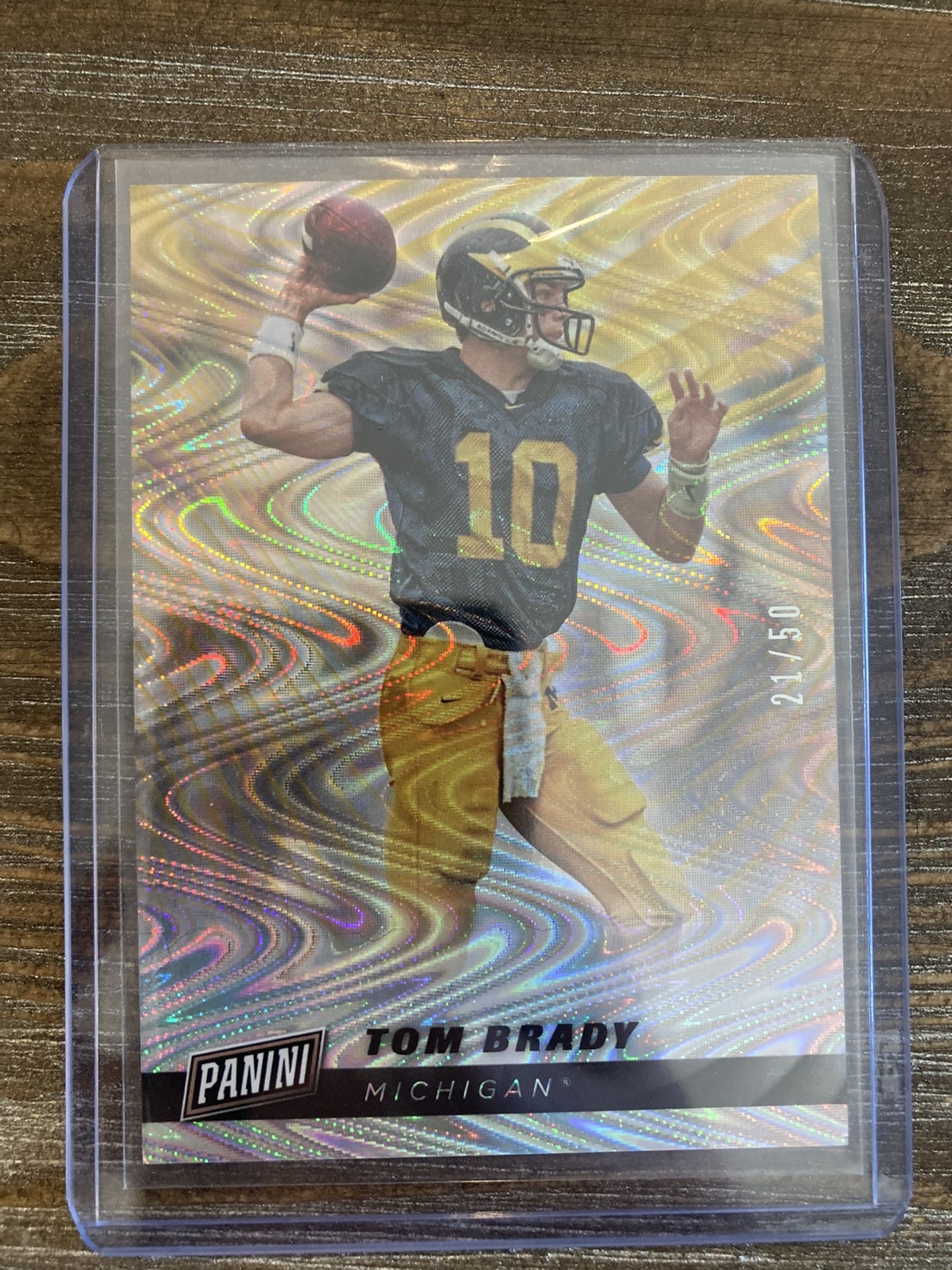2019 Panini Cyber Monday 21/50 Swirlorama Tom Brady Card. Mint Condition Superbowl Champion!