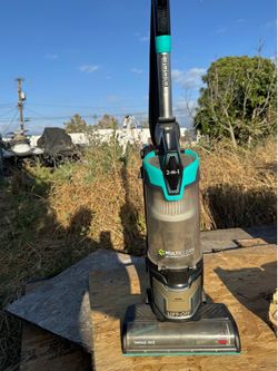 Bisell vacuum cleaner