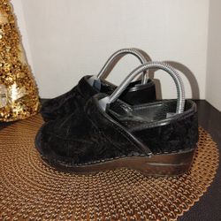 Dansko XP 2.0 Professional Clogs Size 36