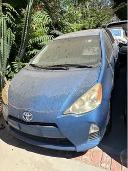 Prius C 2012-2014 left headlight for sale