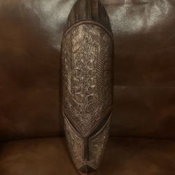 HAND CARVED MASK FROM GHANA