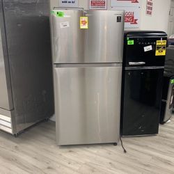 SAMSUNG RR21MSR 21.1 Cu.ft Refrigerator