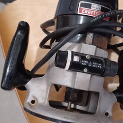 Craftsman Router Works Great. Includes Wrench And One Bit