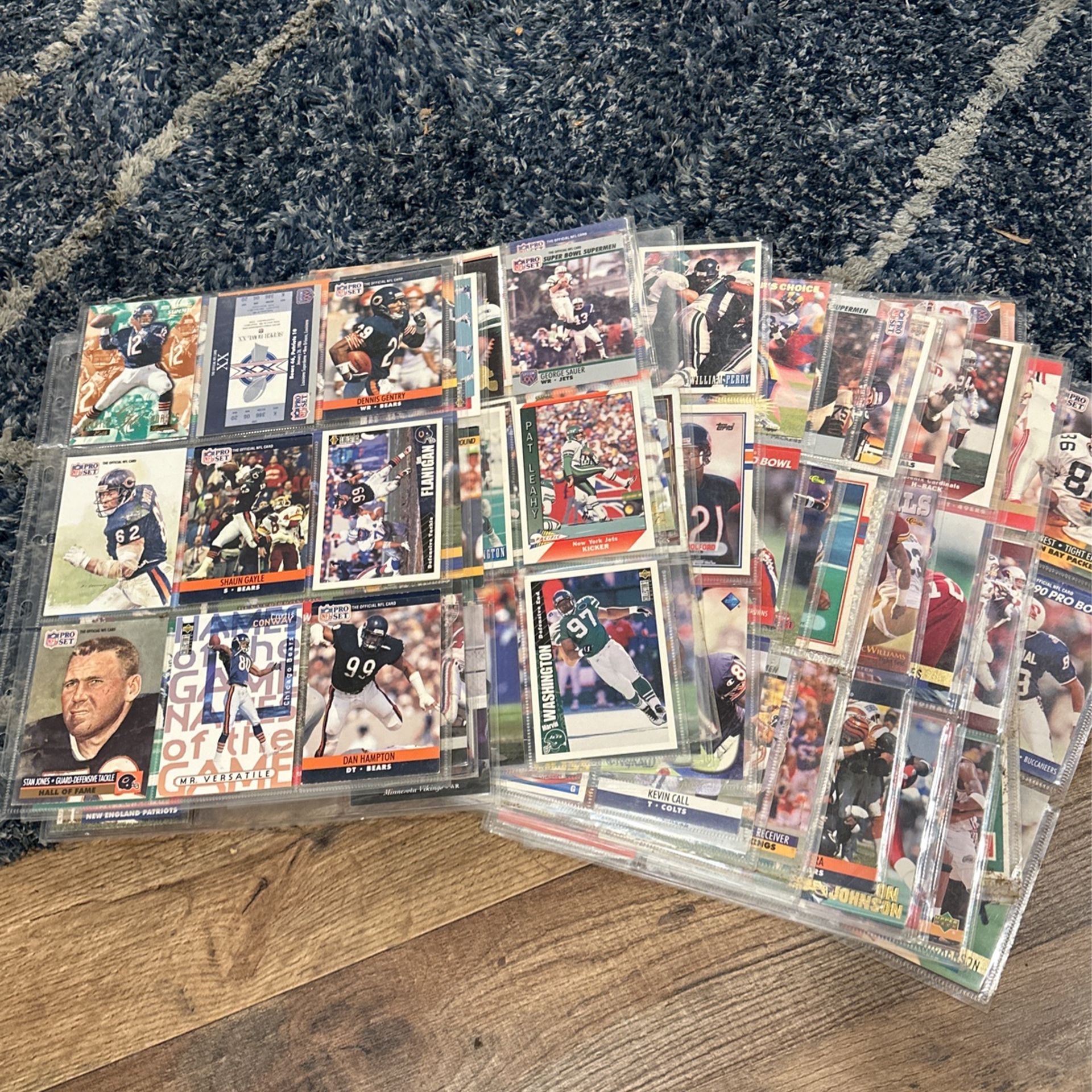 Lot Of Baseball/football Cards for Sale in Snohomish, WA OfferUp