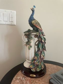 Peacock statue Design Toscano KY1088