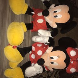 Disney: Giant Mickey and Minnie