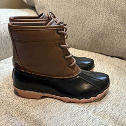 Boys Snow Boots size 3y