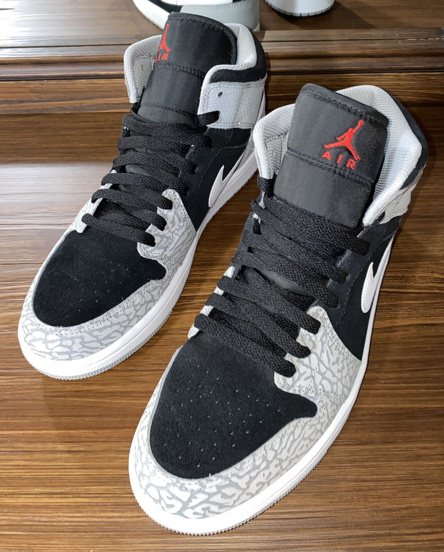 đź’Ż Jordan 1 Mid Elephant Print w/Box + Extra Laces - Ready to Rock! (9.5)