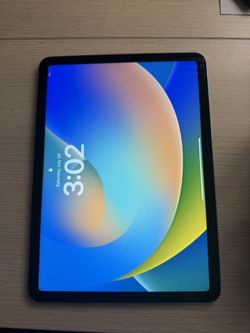 10.9inch iPad Air WiFi 64GB With Keyboard Attachment