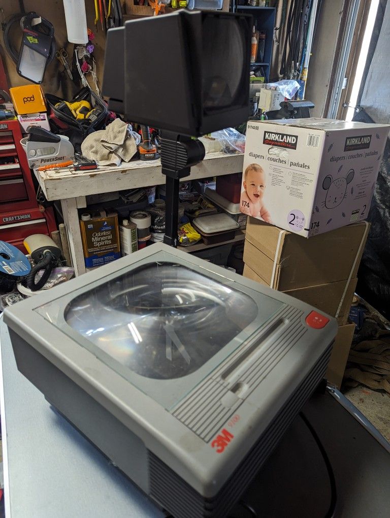 3M Overhead Projector