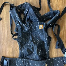 Tula Free To Grow Carrier 